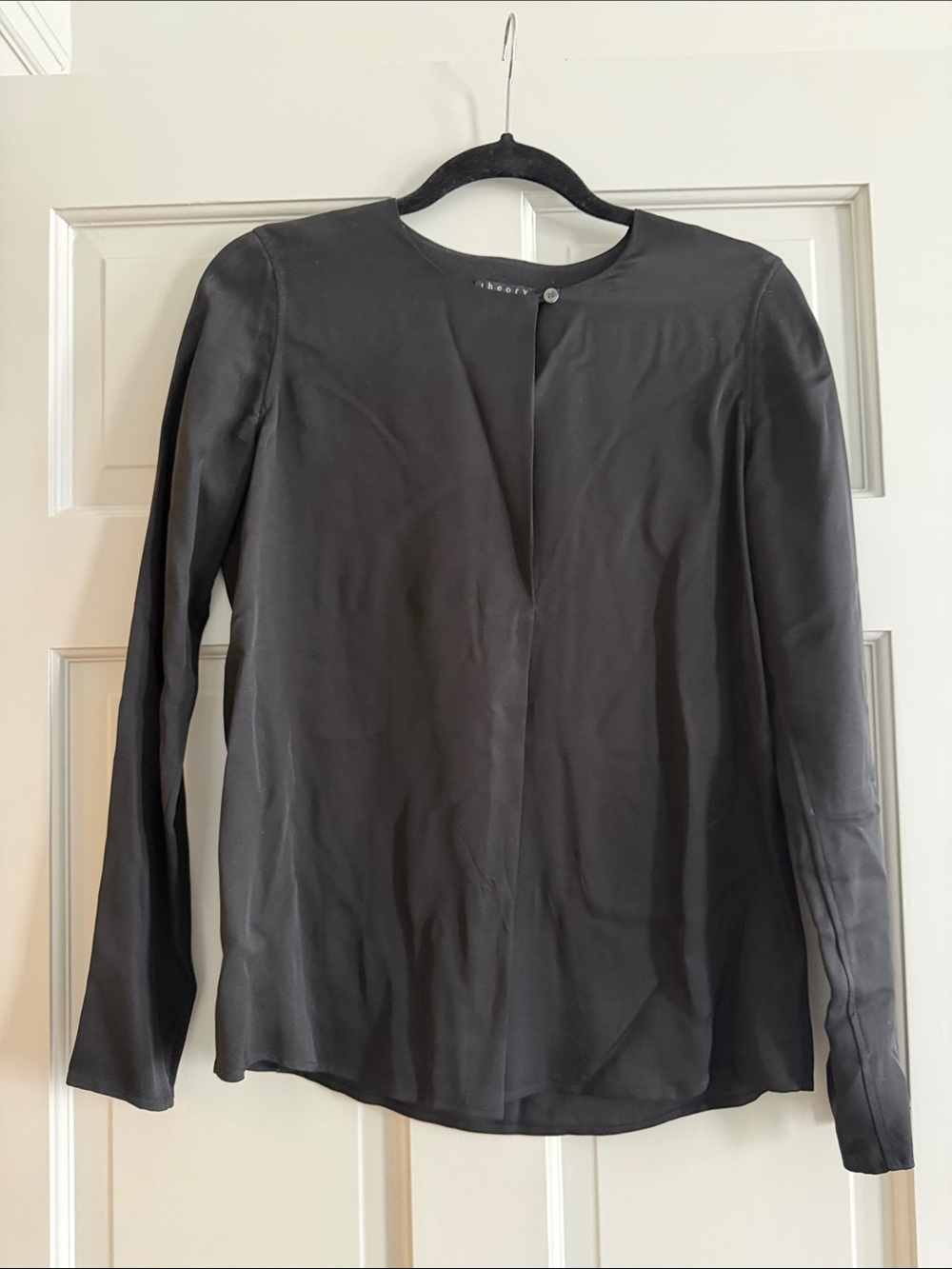 Theory Black Long-Sleeve Round-Neck Blouse